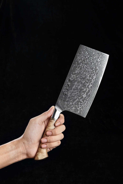 Hezhen B30 Cleaver Japanese 67-layer Damascus Steel Cleaver Knife holding in hand